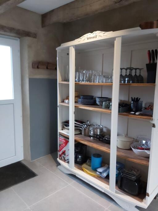 Beautiful 2 Bed Cottage With Swimming Pool Pageas Экстерьер фото