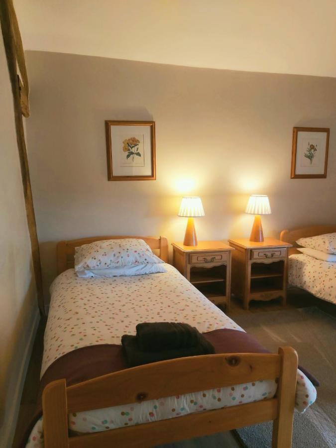 Beautiful 2 Bed Cottage With Swimming Pool Pageas Экстерьер фото